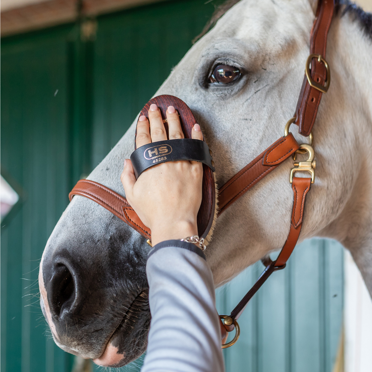 Perie moale cu peri naturali, dimensiuni 210 x 90 mm
