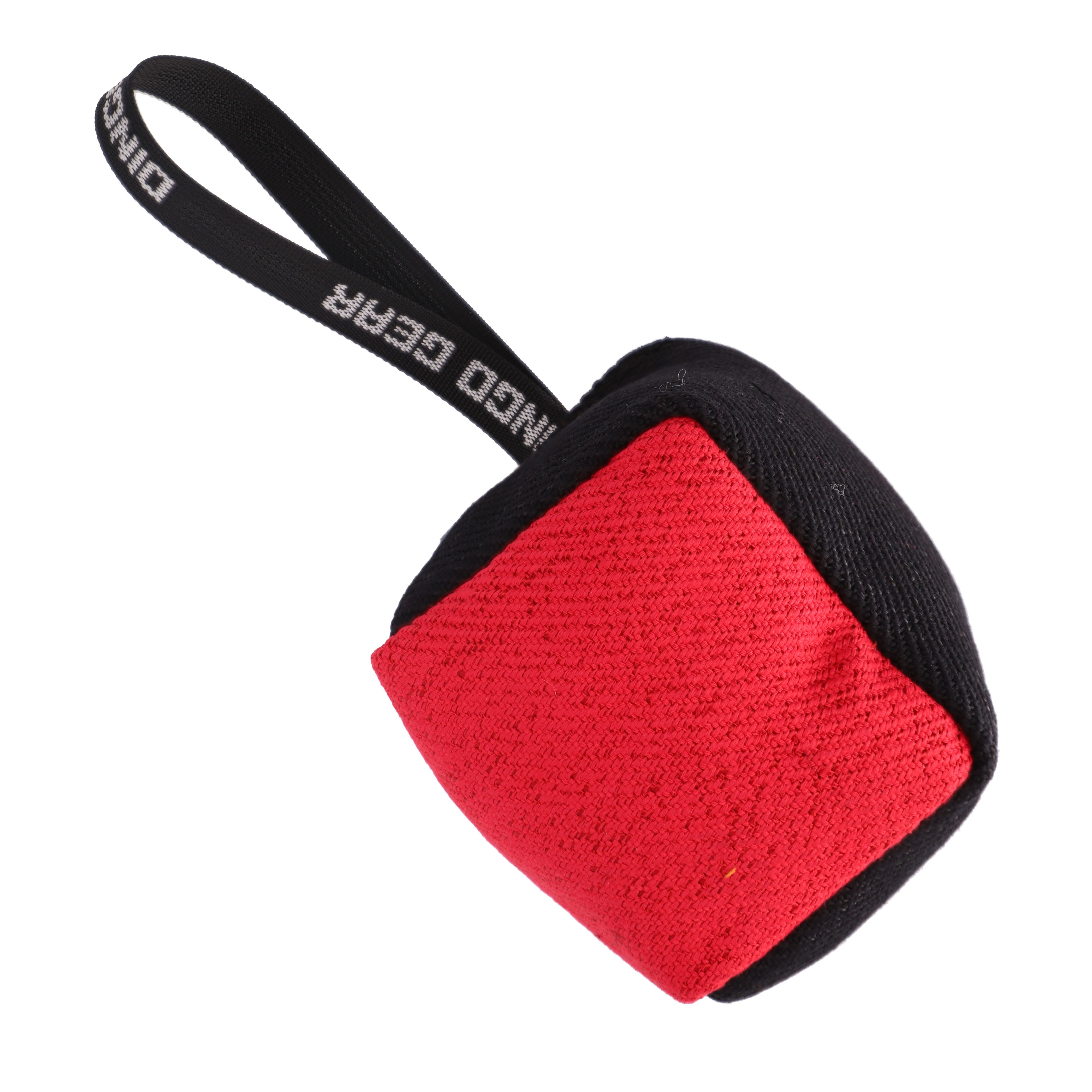 Dingo Gear – jucărie de tracțiune din material textil tip inel cu un mâner, 10 × 10 cm „cube”