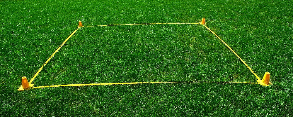 Bandă 3 m × 3 m pentru pătrat de obedience + 4 țăruși